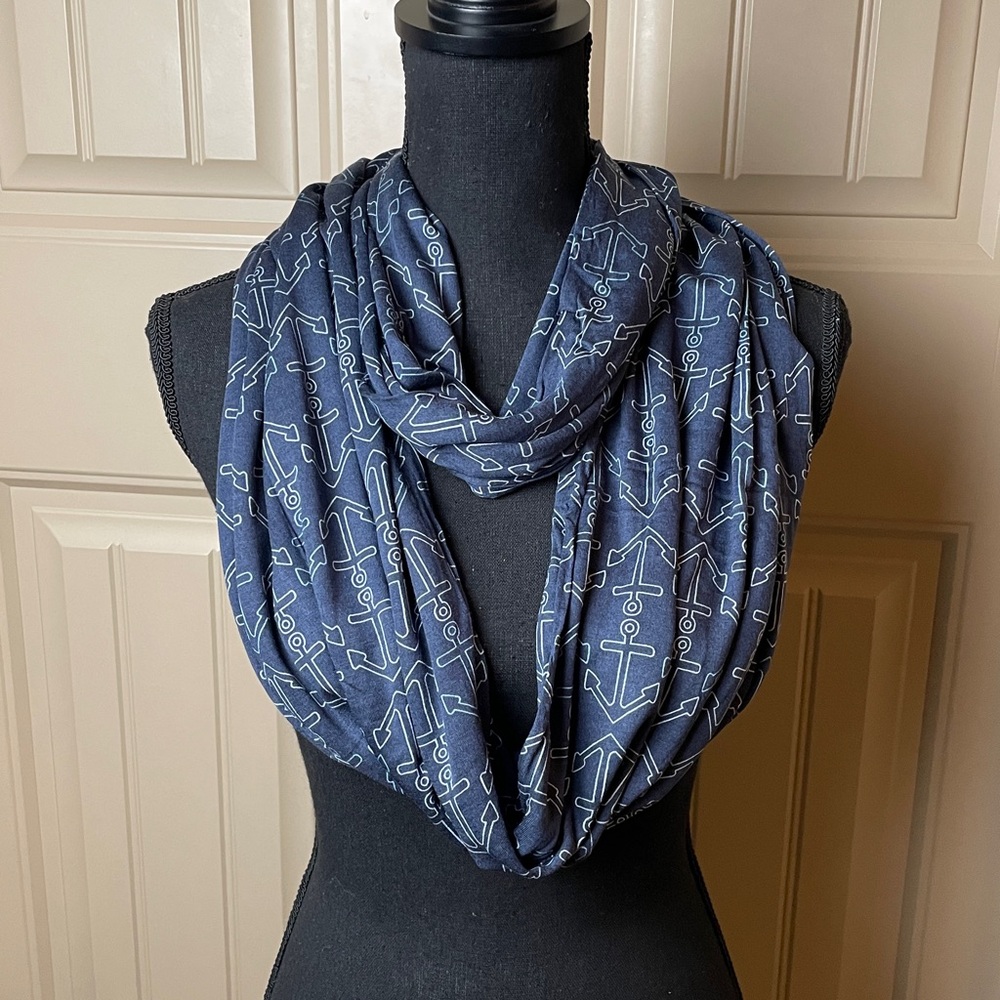 Sperry Scarf Blue and White Nautical Design
Soft NWT - Picture 6 of 15